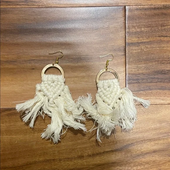 Cream Macrame Hoop Earrings - Picture 1 of 4